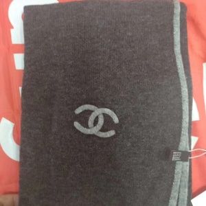 Chanel scarf 100% Cashmere dark gray color